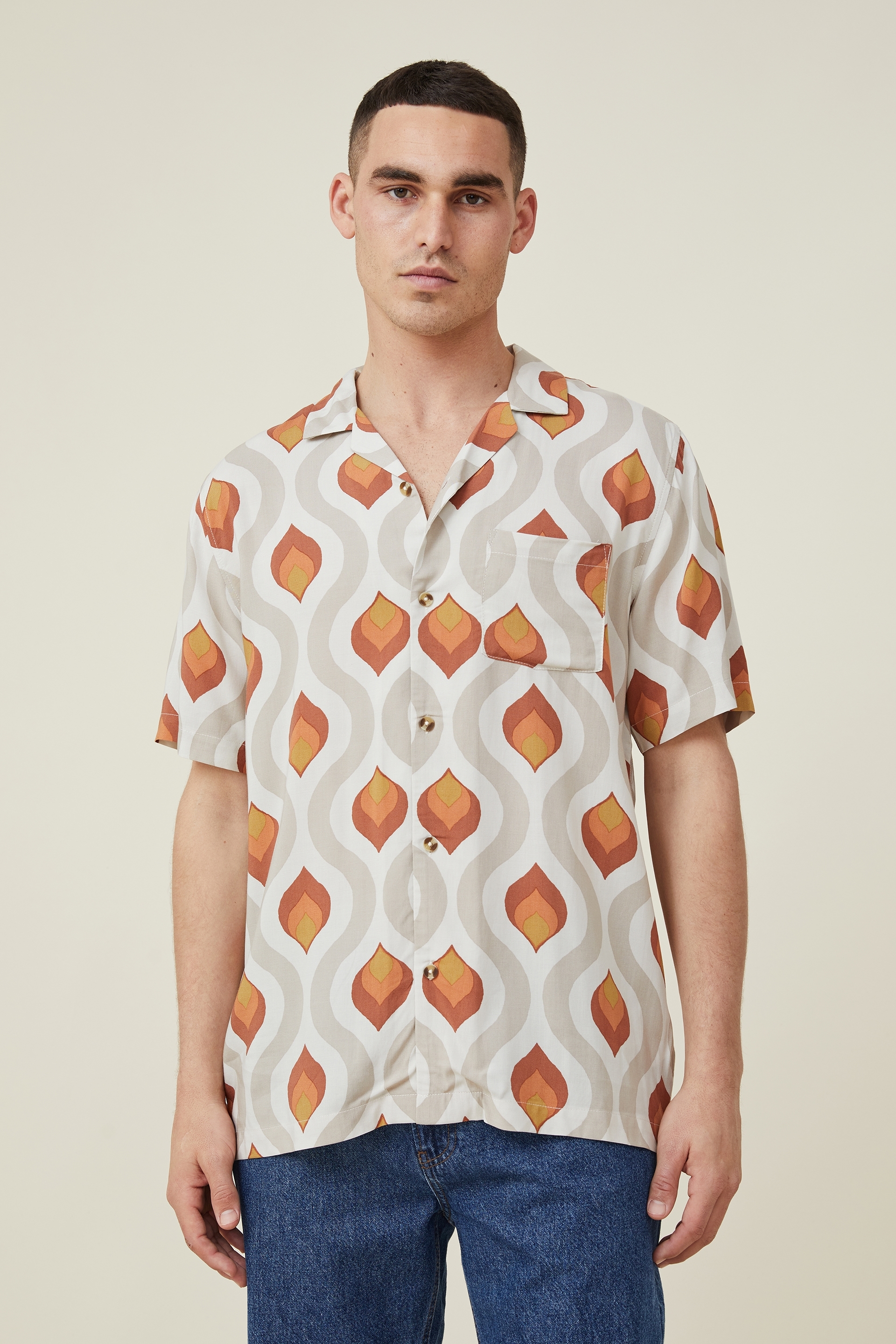 Cotton On Men - Riviera Short Sleeve Shirt - Ecru 70 s wallpaper