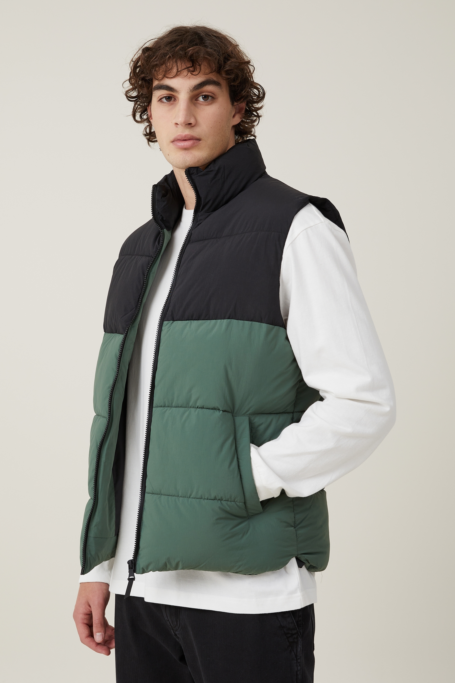 Cotton On Men - Recycled Puffer Vest - Green panel