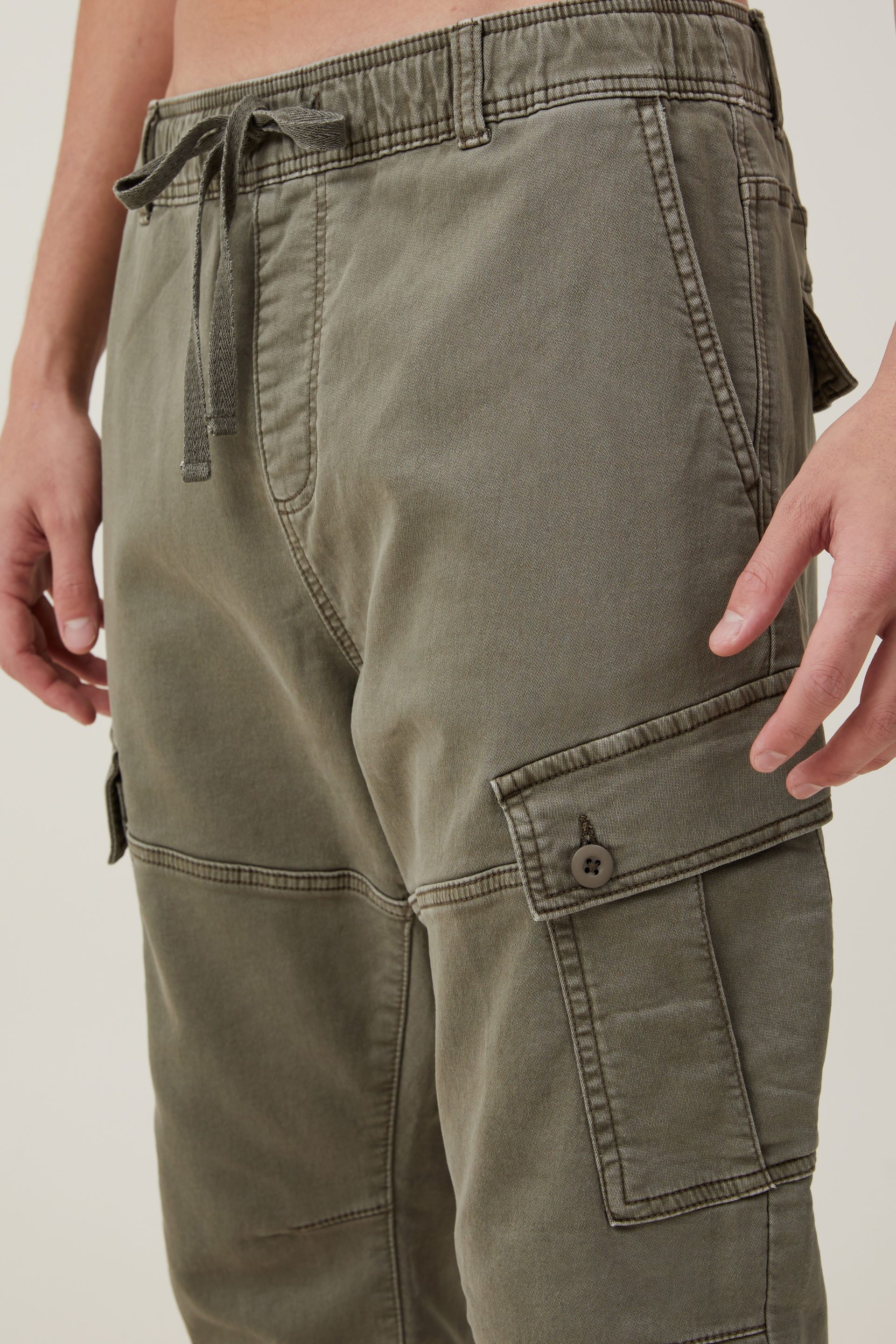 Technical Cargo Pants - Olive Green | Manière De Voir