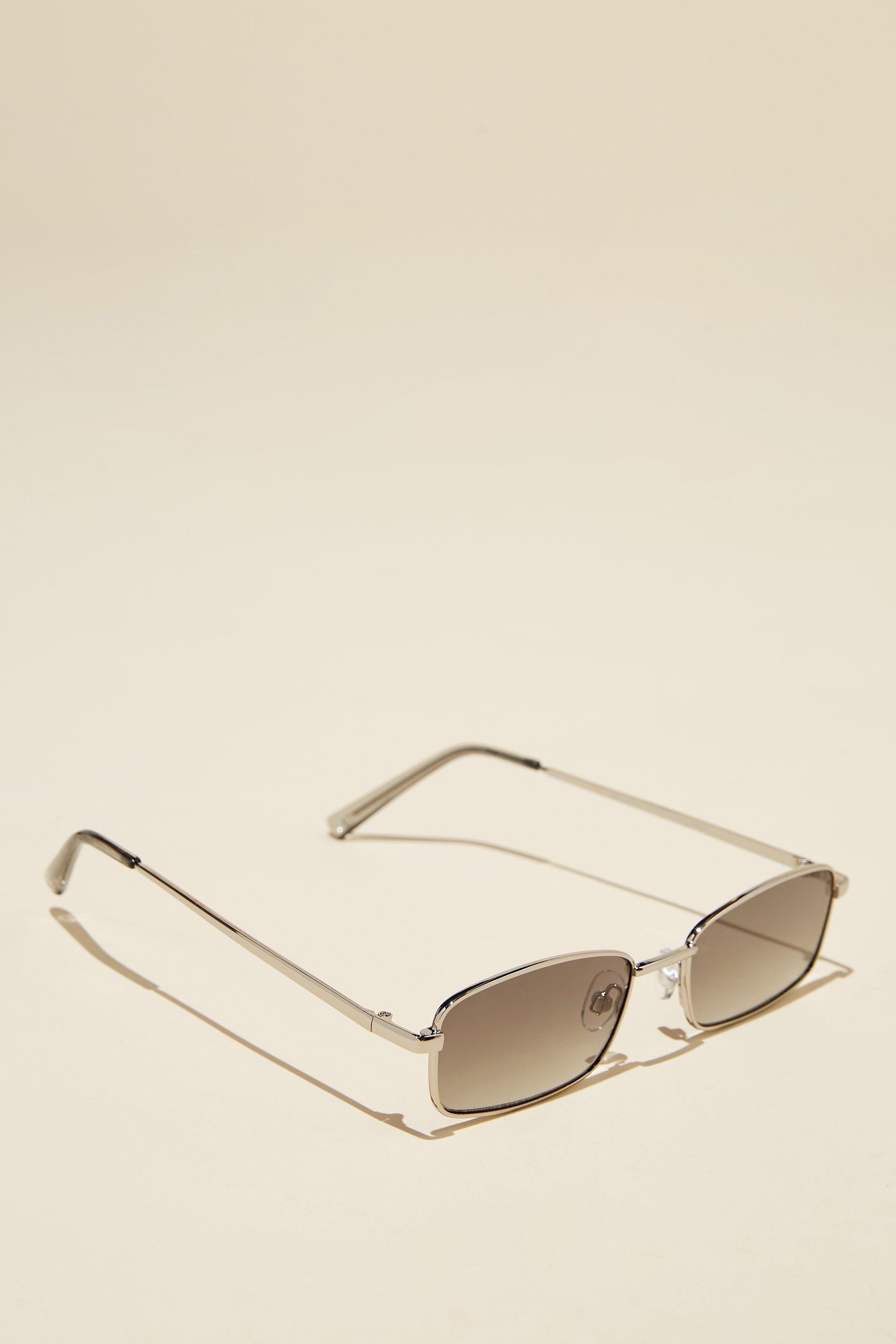 quay mila sunglasses