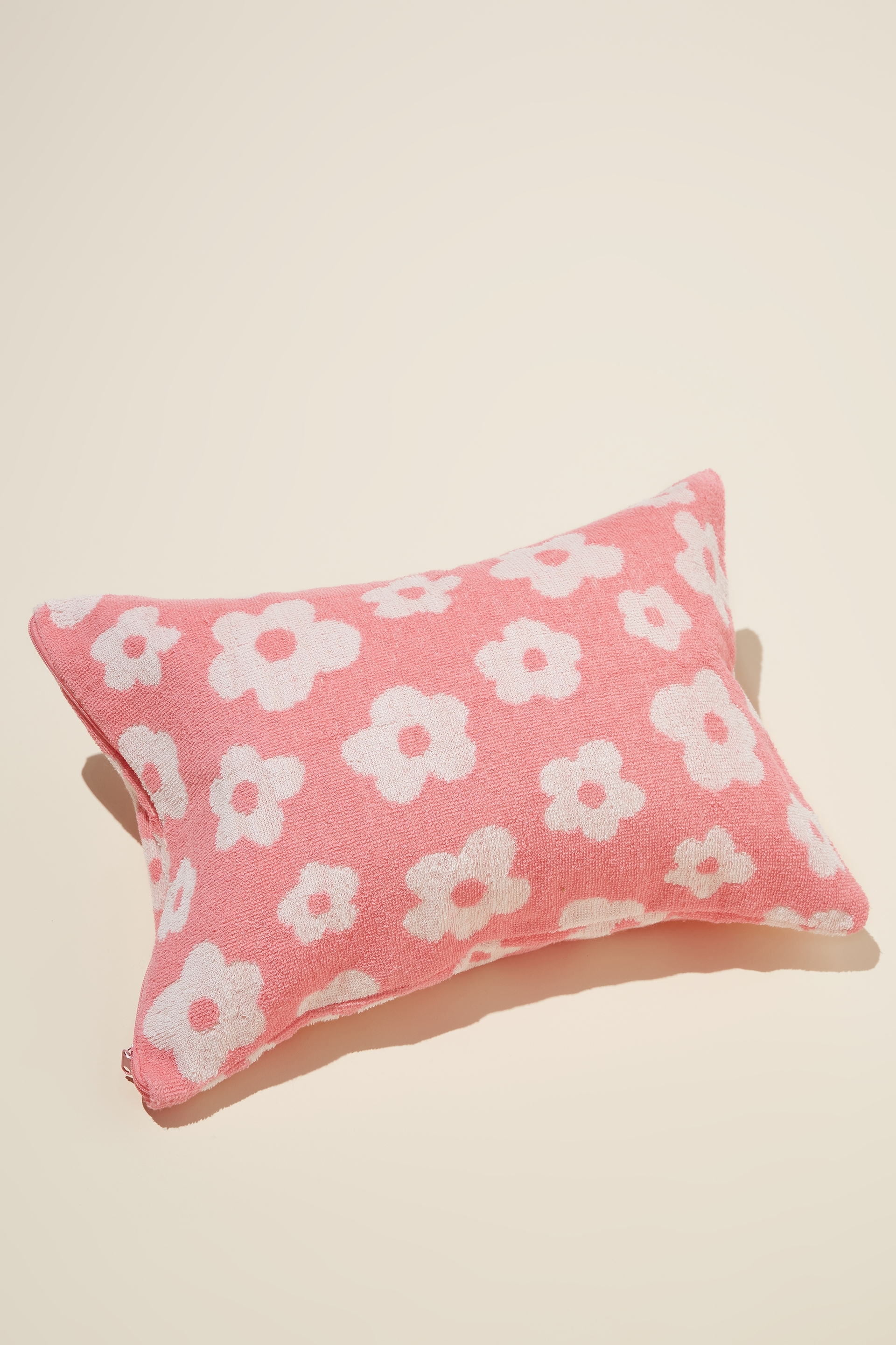 Rubi - Cotton Beach Pillow - Pink glow frankie daisy