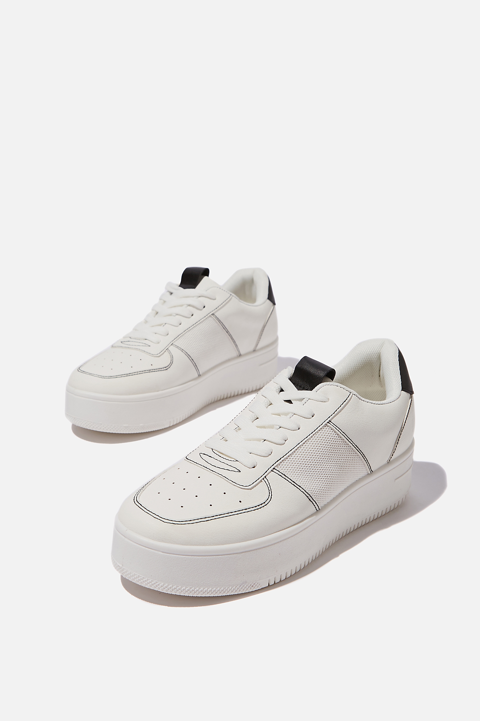 Rubi - Alexa Platform Sneaker - White black