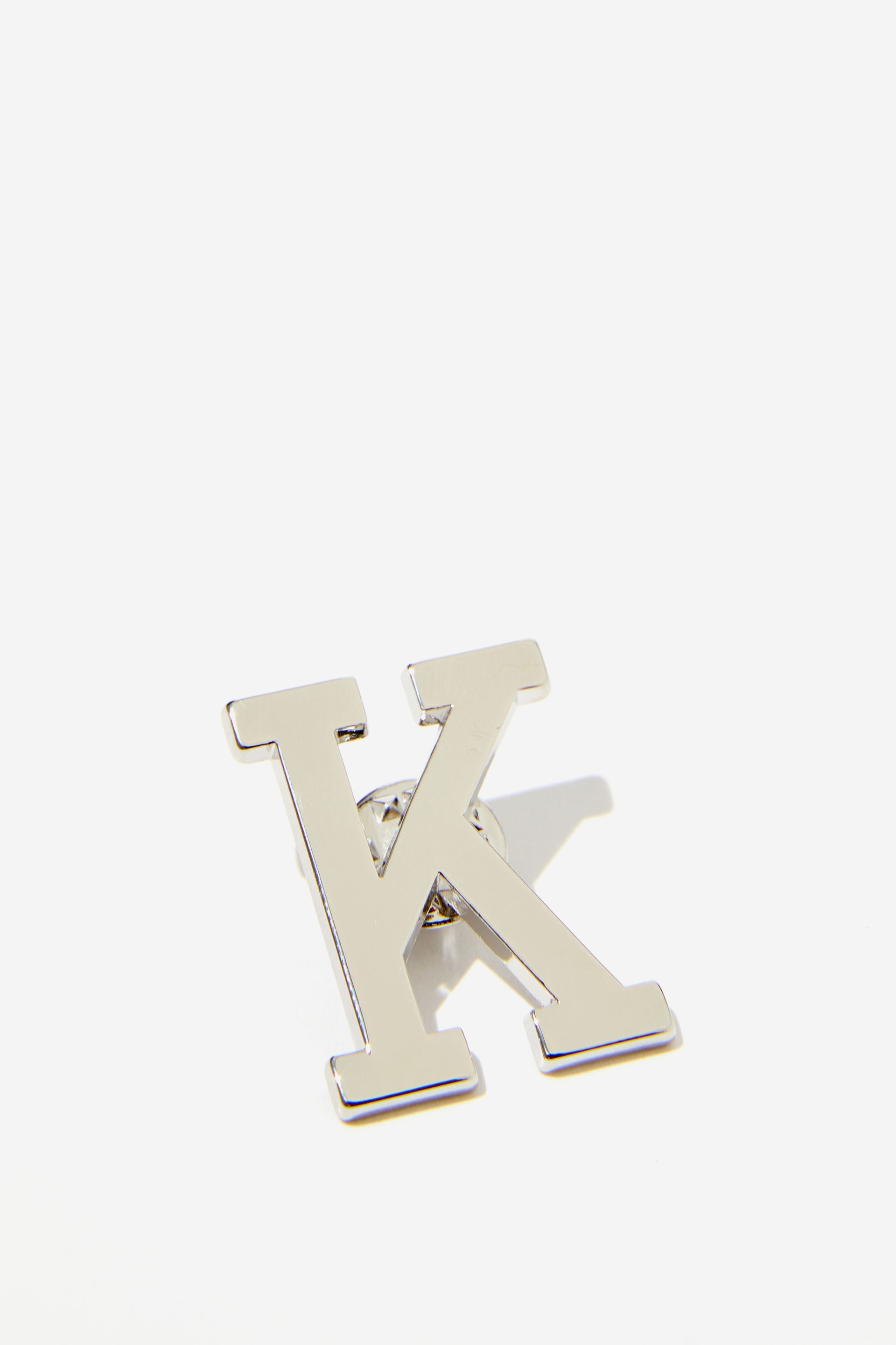 Typo - Alpha Pin - K silver