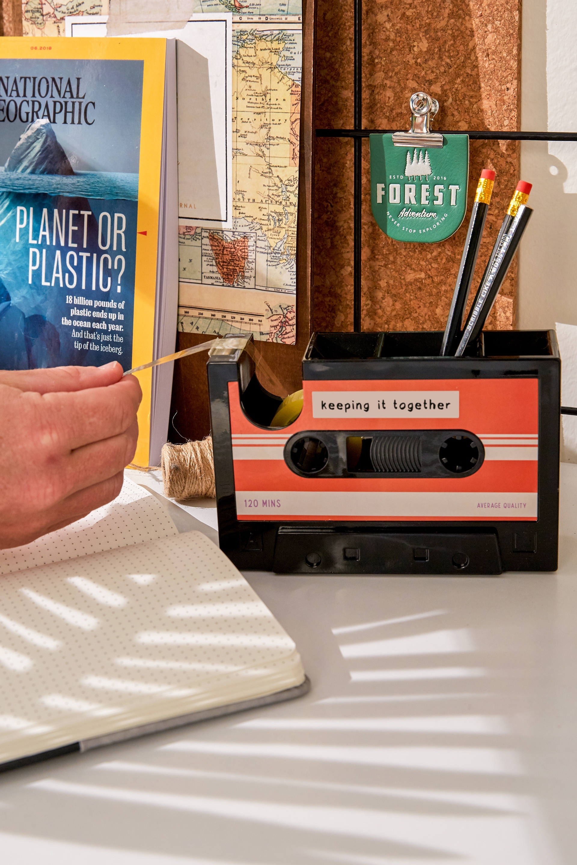 tape dispenser holder