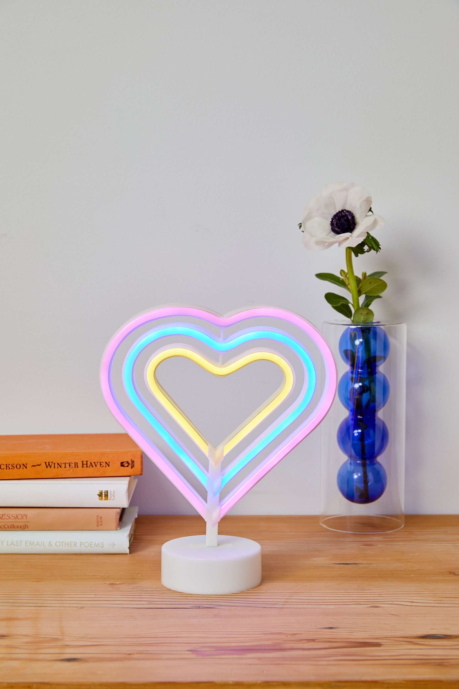 Typo - Shaped Desk Lamp - Rainbow heart