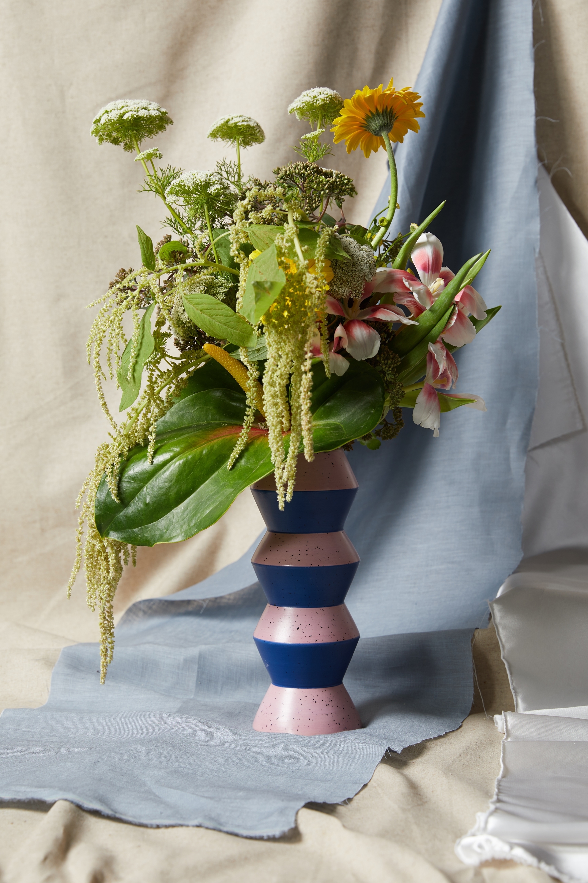 Typo - Shape Shifter Vase - Ribbed classic blue & lavender