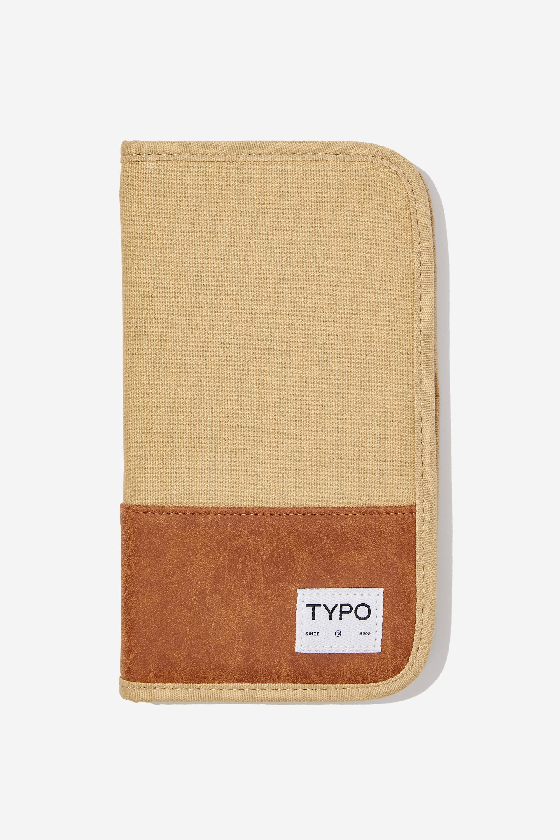 Typo - Heritage Rfid Travel Wallet - Sand / mid tan