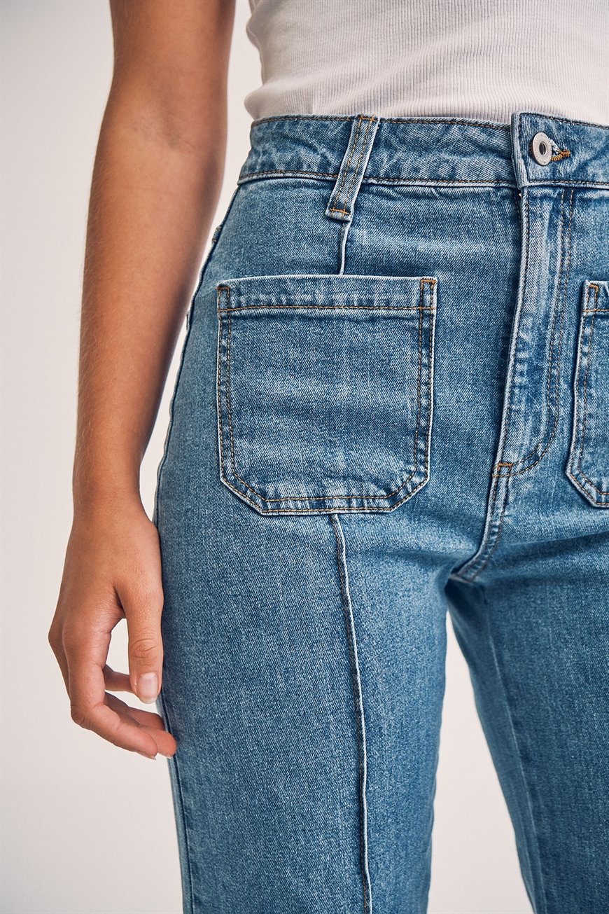 pocket-flare-jean