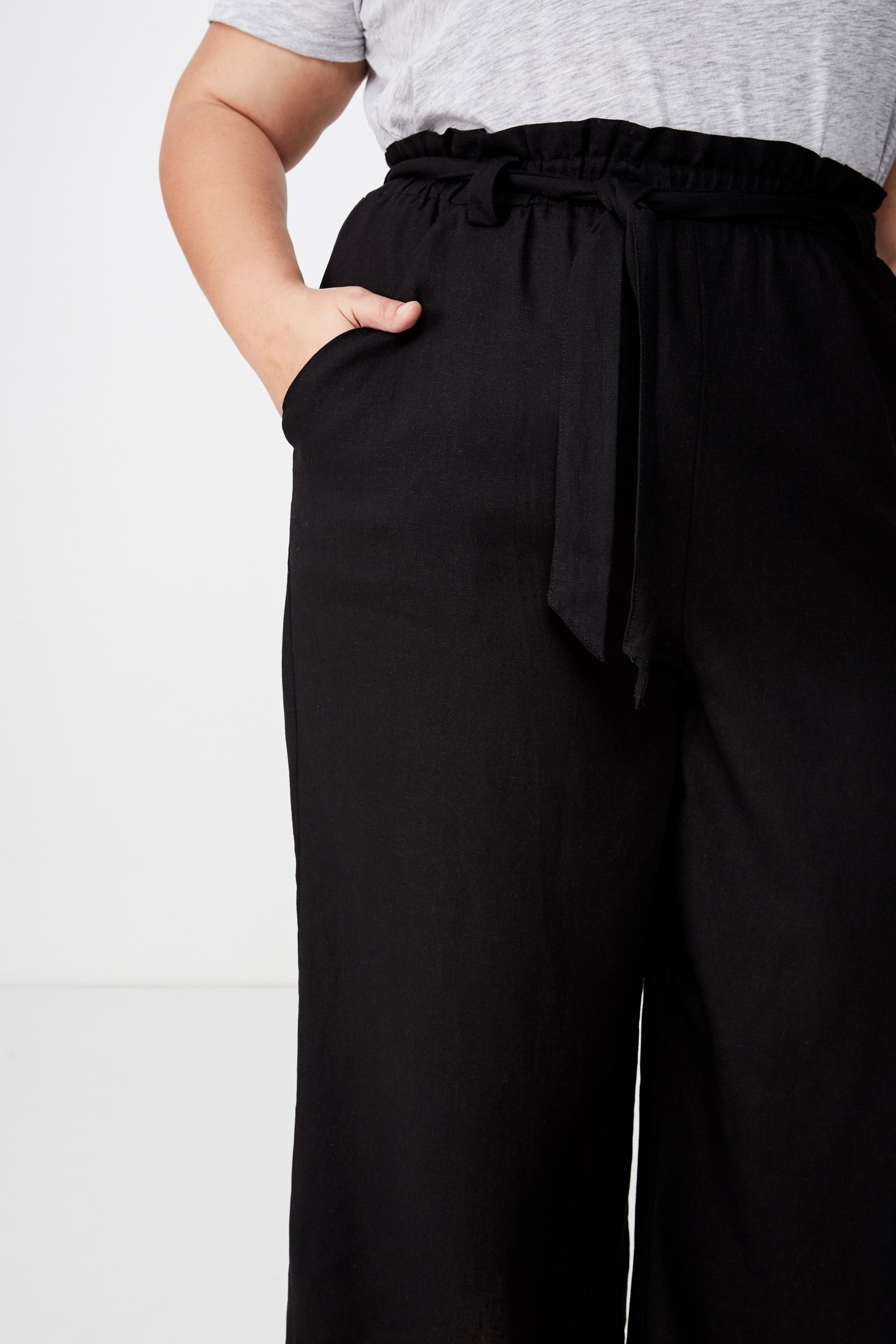 curve paperbag trousers