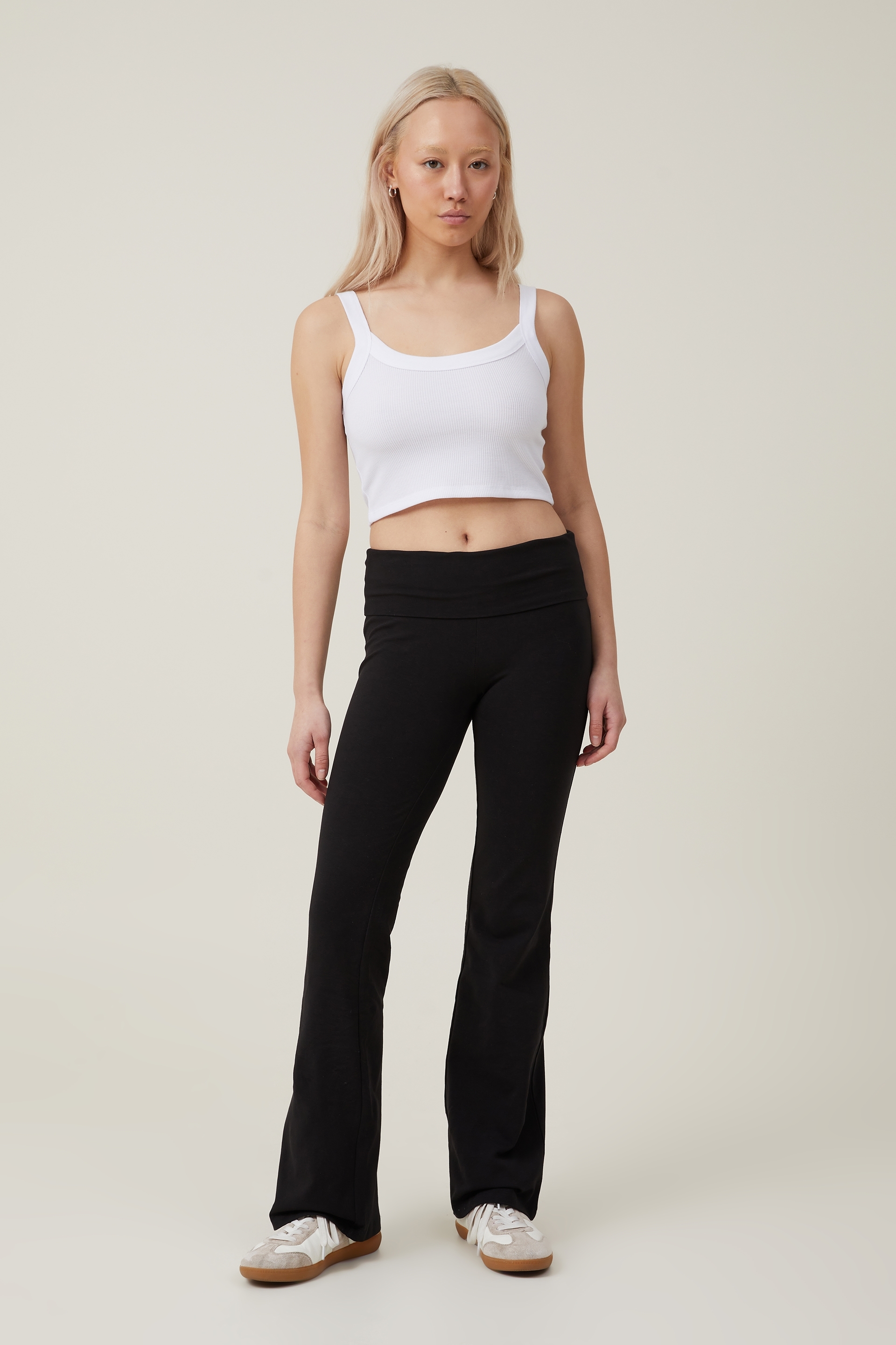 Stretch Bootleg Cotton On, Women's Fashion, Bottoms, Jeans & Leggings on  Carousell