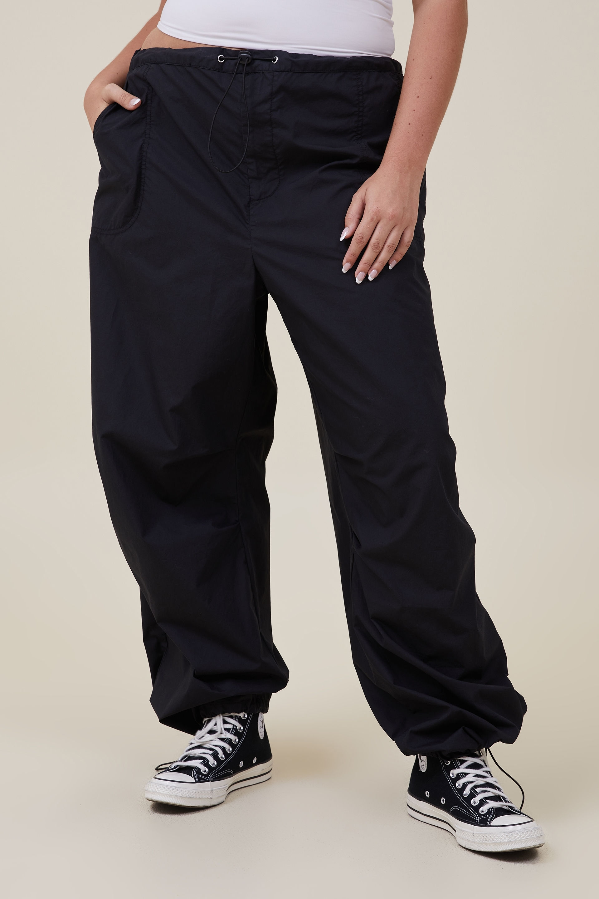 Jordan Essentials Cargo Pants in Black - Nike | Mytheresa