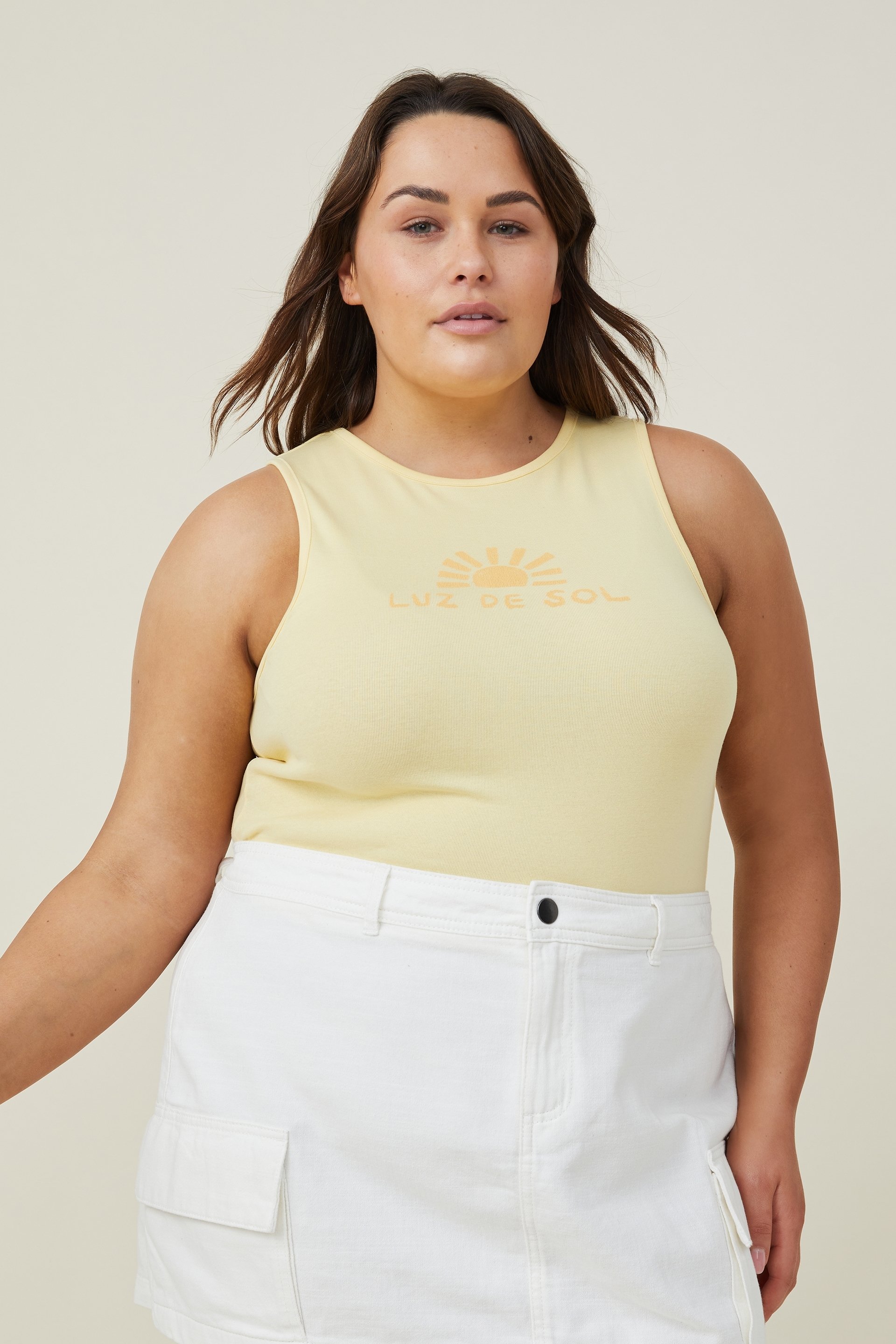 Cotton On Women - Curve High Neck Graphic Tank - El verano/pale yellow