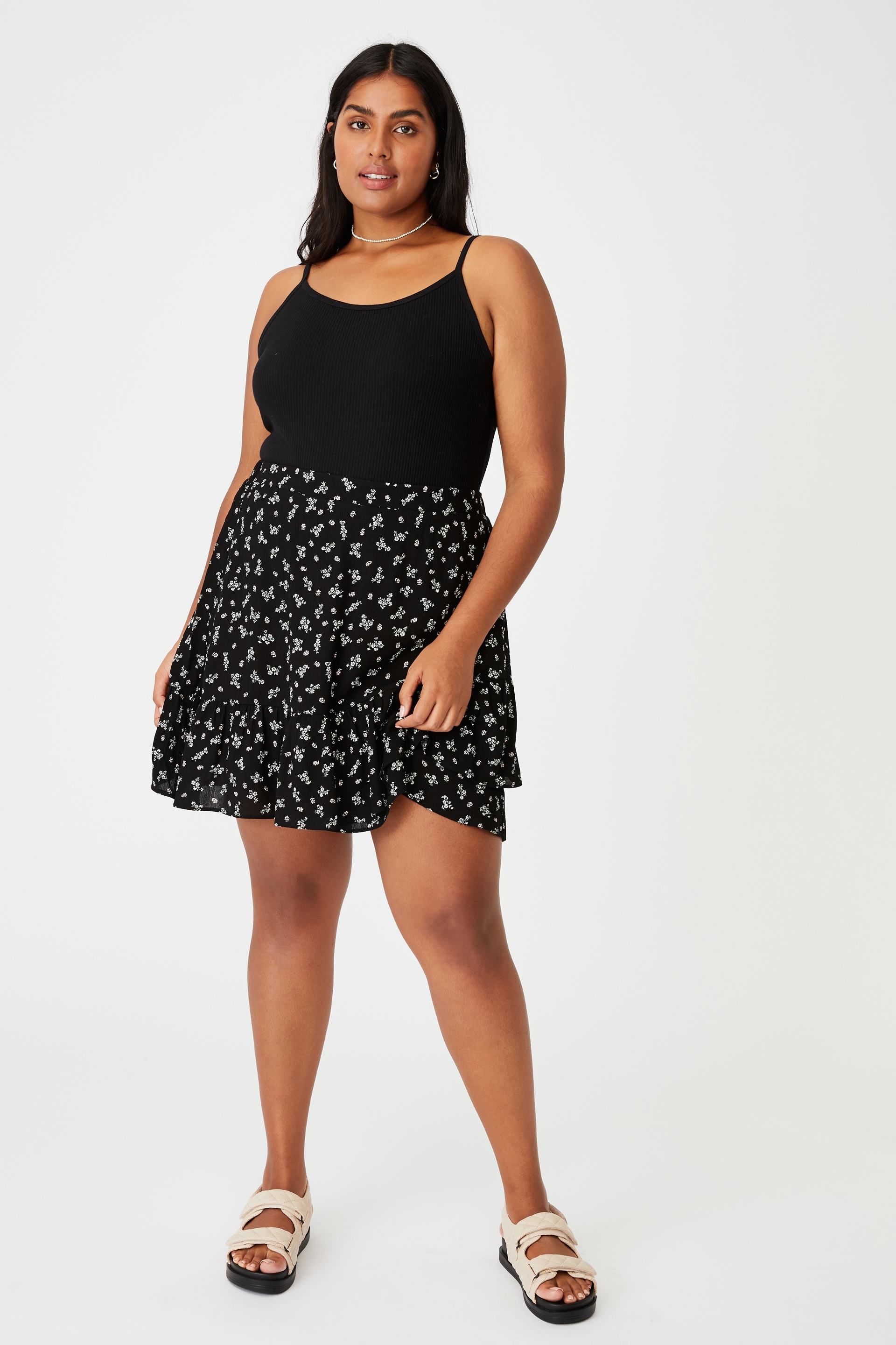 Cotton On Women - Curve Asymmetric Frill Mini Skirt - Riddle ditsy black
