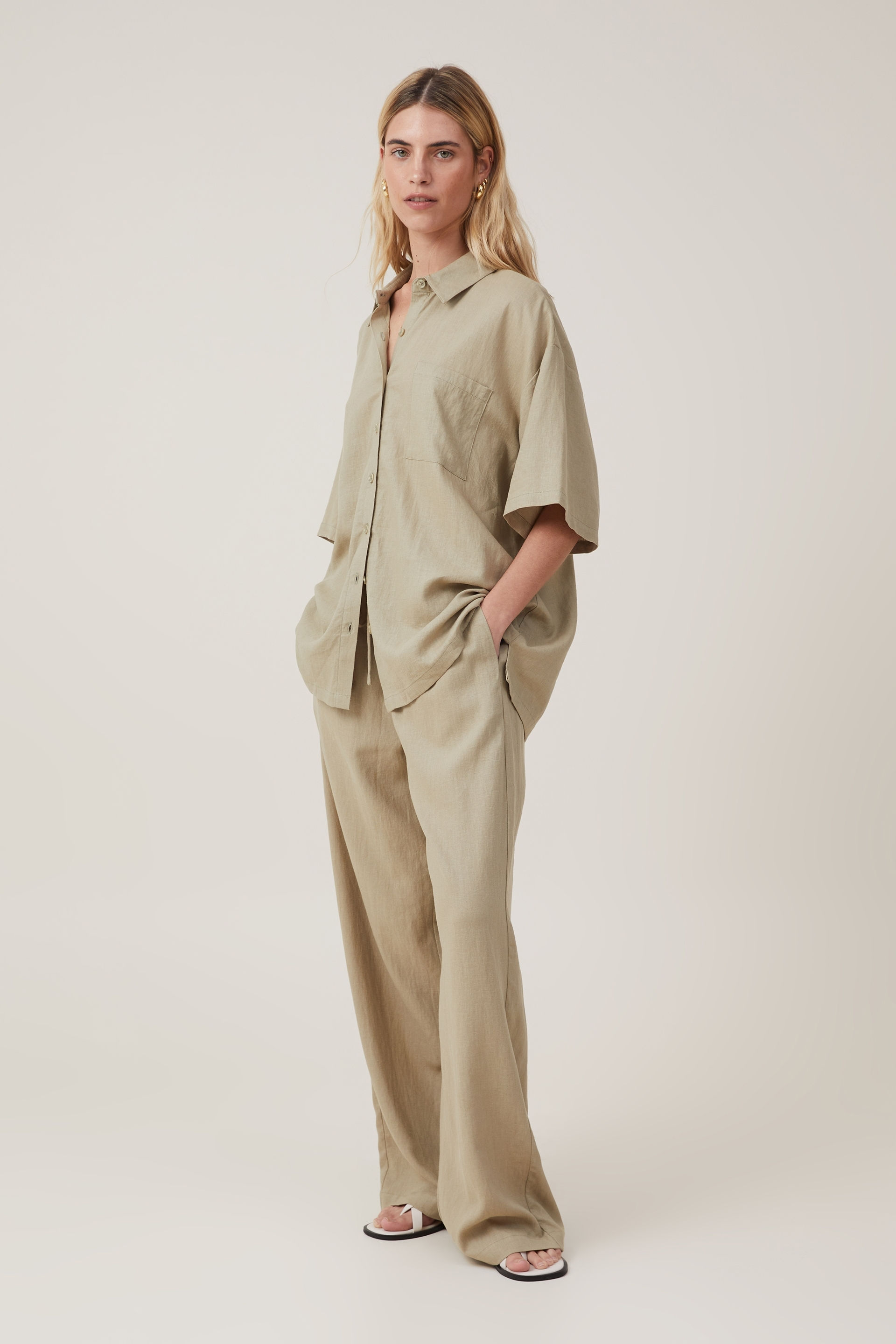 The Despain Wide Leg Pant in Washed Mauve