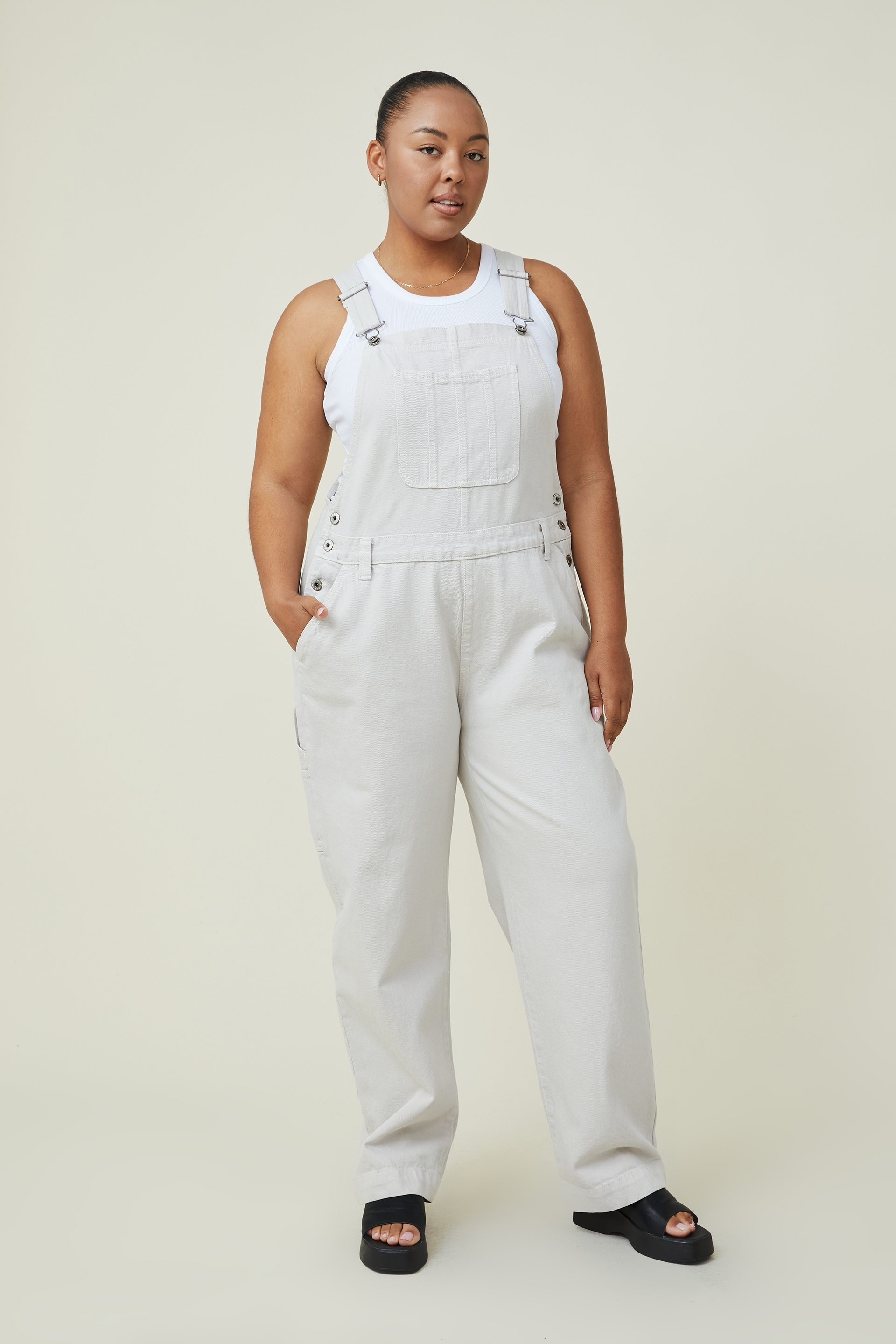 Cotton On Women - Curve Utility Denim Overall Long - Soft taupe