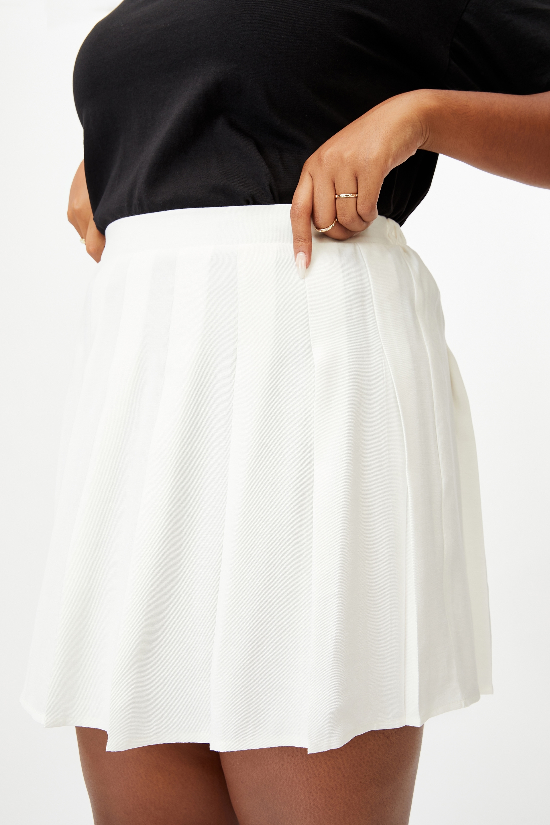 Cotton On Women - Curve Tia Pleated Mini Skirt - White